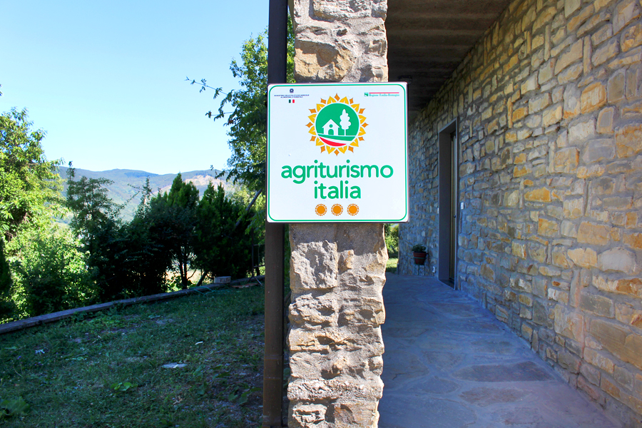 http://www.agriturismodalpoeta.com/wp-content/uploads/2017/07/galleria02.jpg